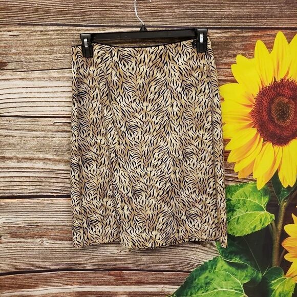 Worthington shirt wrap skirt animal print size 14 - Picture 3 of 4